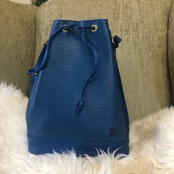Authentic Louis Vuitton Noe in EPI Blue - Picture 2 of 16
